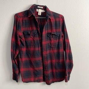 H&M flannel in red/navy- size small